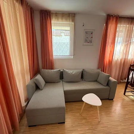 Апартаменты Sunny Day 7 *