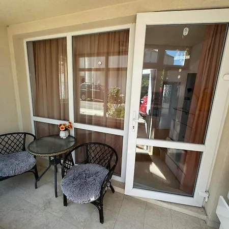 Апартаменты Sunny Day 7 *