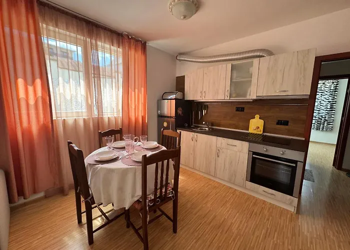 Sunny Day 7 Apartment *