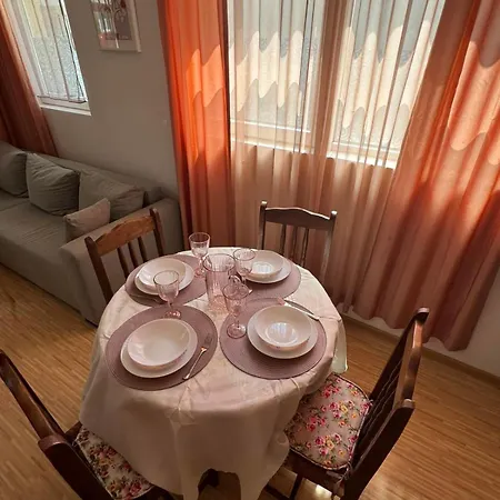 Sunny Day 7 Apartment Burgas